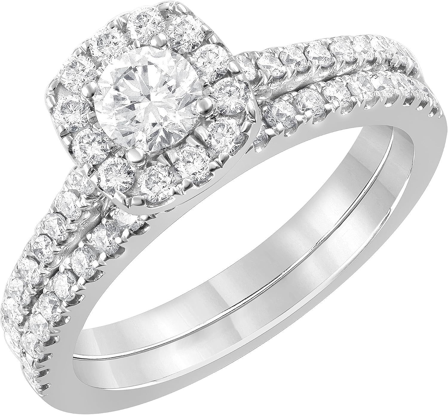 Round-cut diamond halo ring